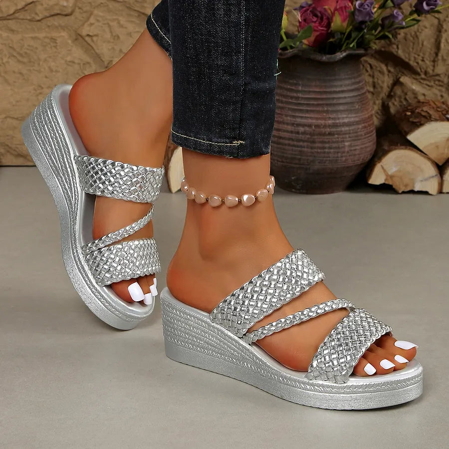 Kalwina - Comfortable Platform Sandal