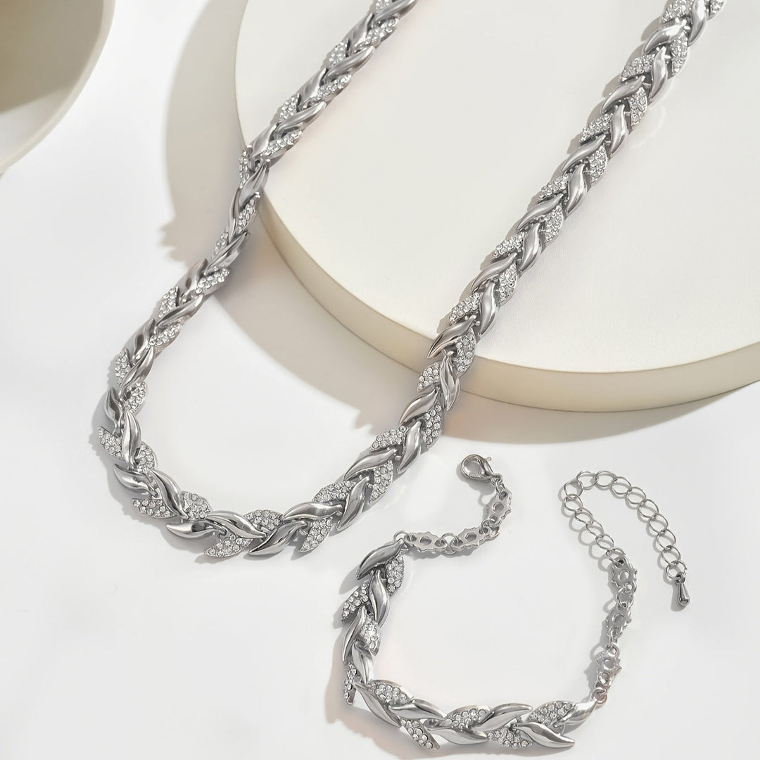 Paislee | Handmade Fish Tail Necklace
