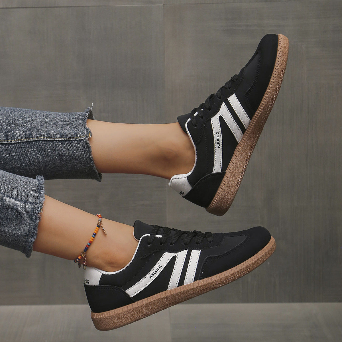 Delara | Orthopaedic Trainers