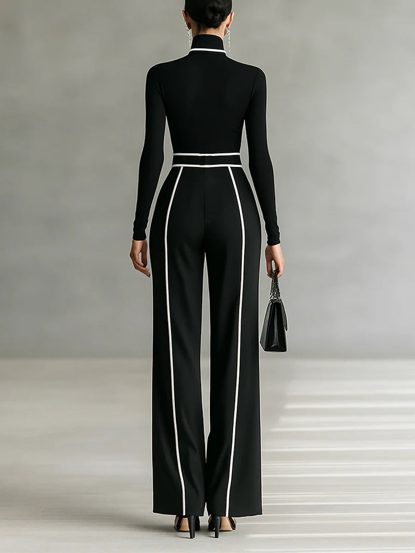 Vera™ | Elegant set with contrast detail